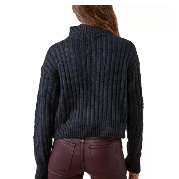 BCBG BCBGeneration Knit 1/2 Zip Sweater Top Black Cable Knit Size small crop - Picture 7 of 10